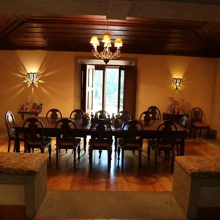 Quinta Das Carpas Bed & Breakfast *