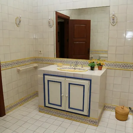 Quinta Das Carpas Bed & Breakfast *
