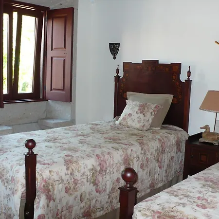 Quinta Das Carpas Bed & Breakfast *